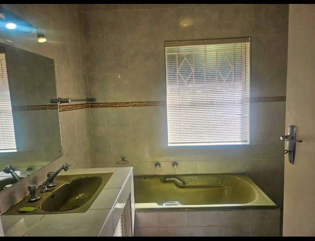 3 BEDROOM HOUSE FOR SALE IN GLENVISTA